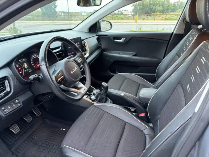 Kia Stonic usata a Sassari (5)