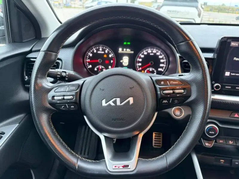 Kia Stonic usata a Sassari (7)