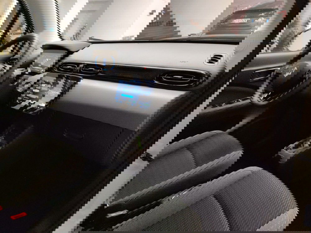 Leapmotor T03 nuova a L'Aquila (12)