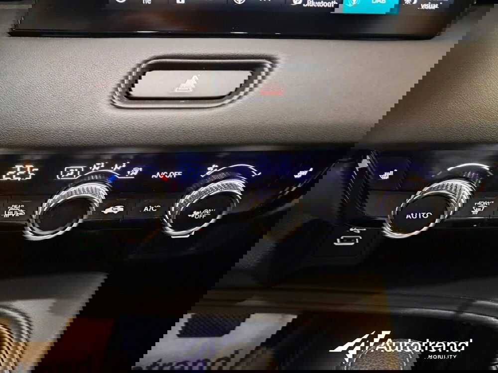 Honda HR-V usata a Bari (13)