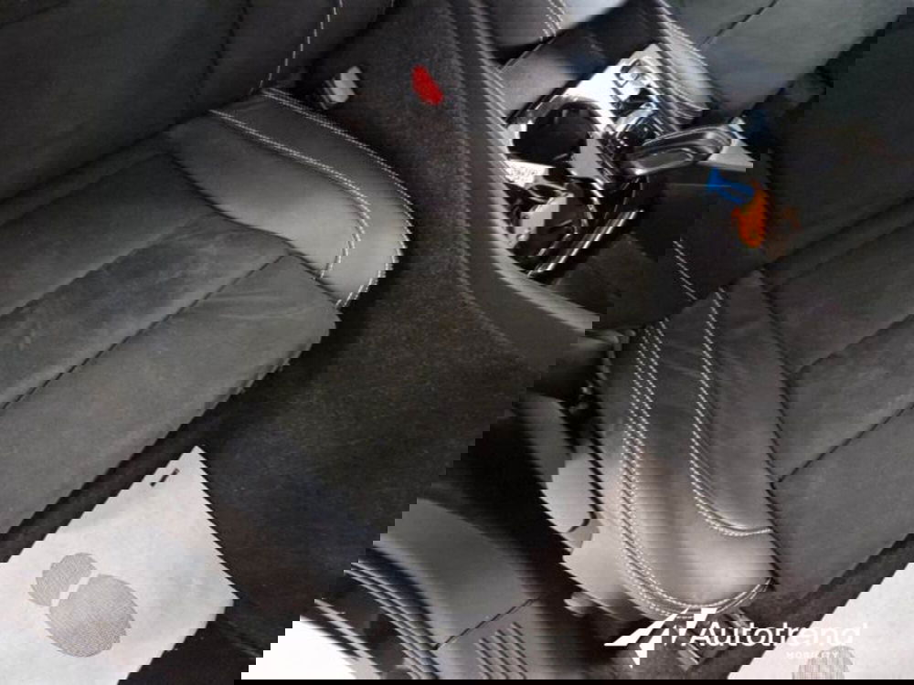 Volvo XC40 usata a Bari (10)