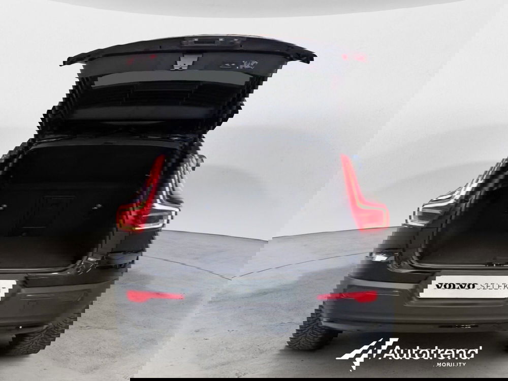 Volvo XC40 usata a Bari (6)