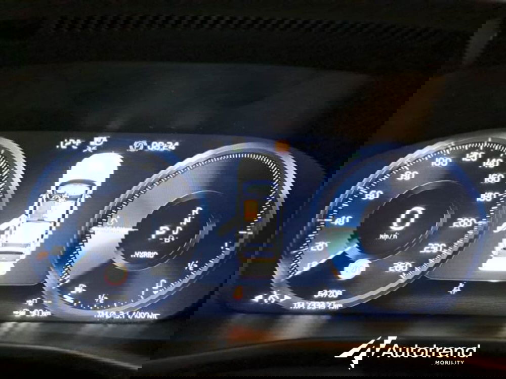 Volvo XC40 usata a Bari (6)