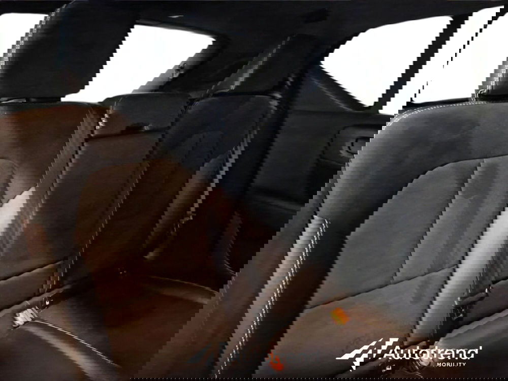 Volvo XC40 usata a Bari (12)