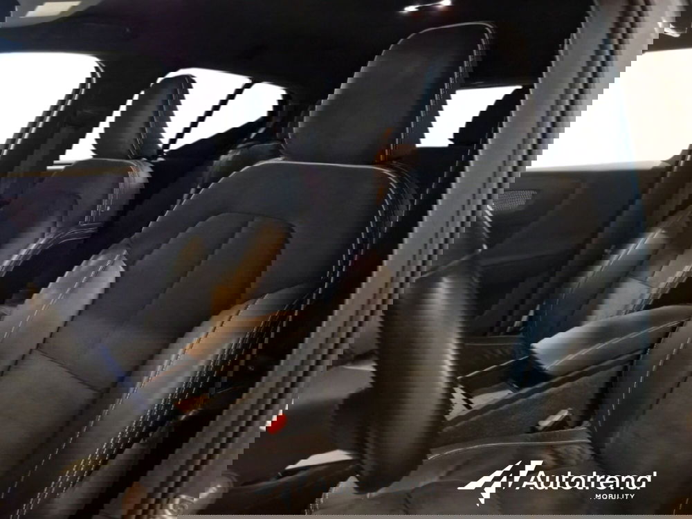 Volvo XC40 usata a Bari (6)