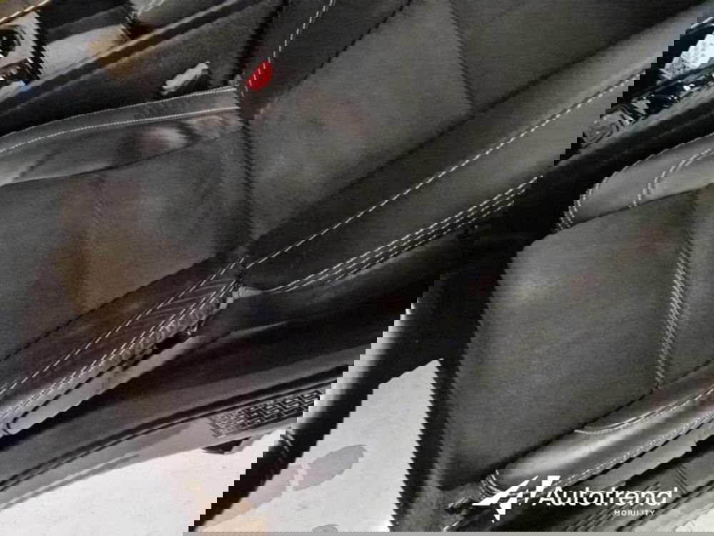 Volvo XC40 usata a Bari (7)