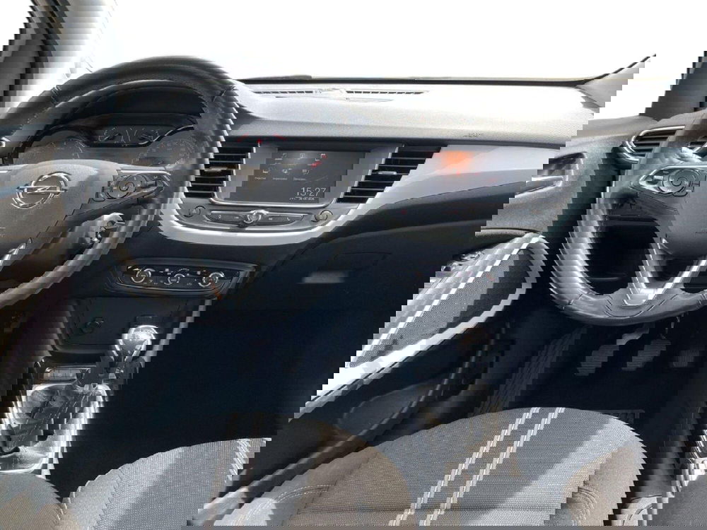 Opel Crossland X usata a Torino (11)