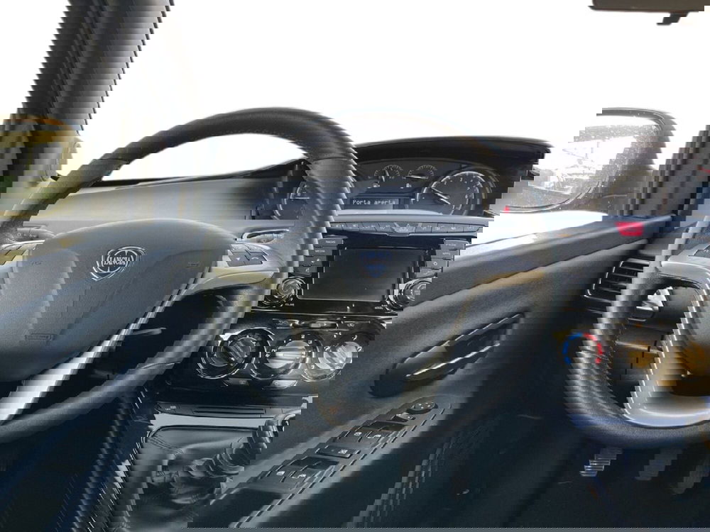 Lancia Ypsilon usata a Torino (11)