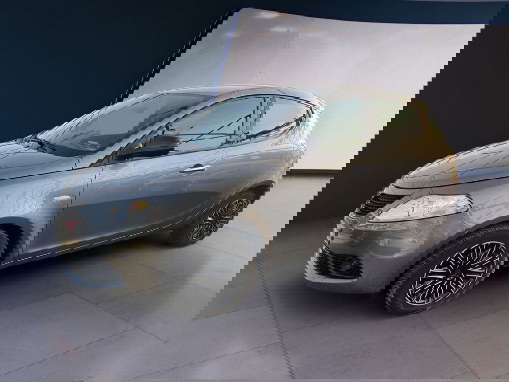 Lancia Ypsilon usata a Torino (3)