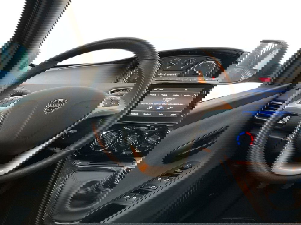 Lancia Ypsilon usata a Torino (11)