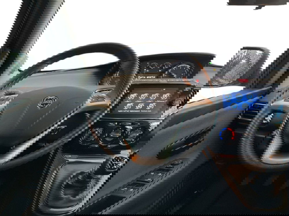 Lancia Ypsilon usata a Torino (12)