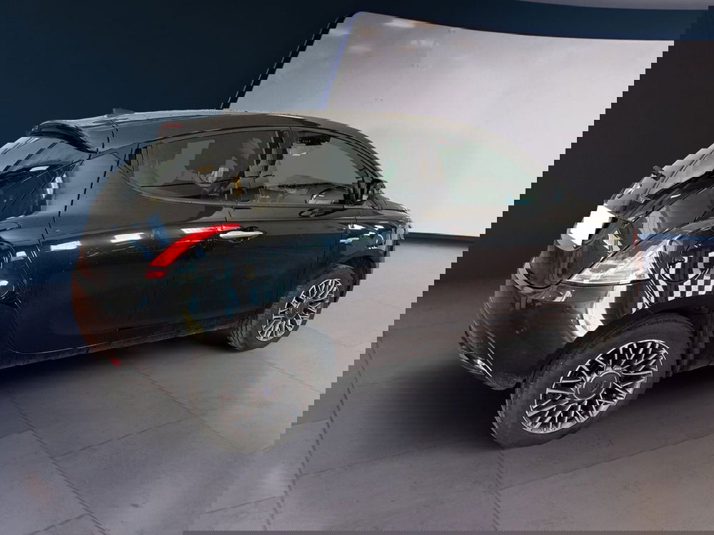 Lancia Ypsilon usata a Torino (4)