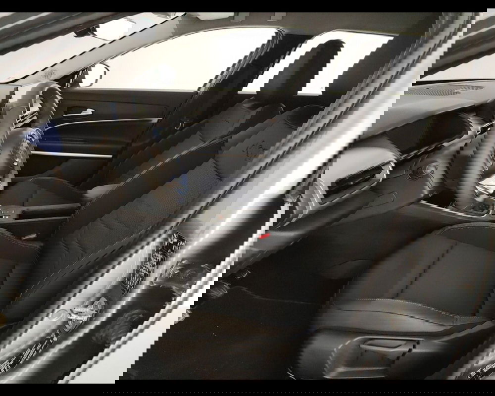 Jeep Avenger usata a Caserta (16)