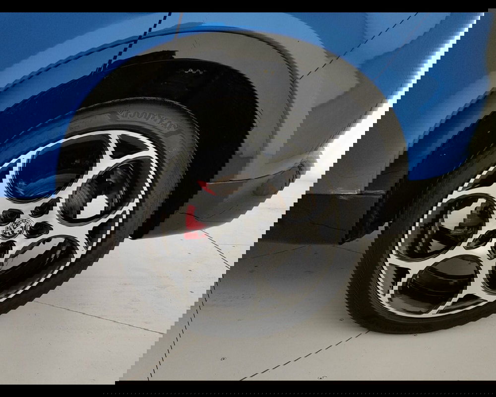 Alfa Romeo Tonale usata a Caserta (11)