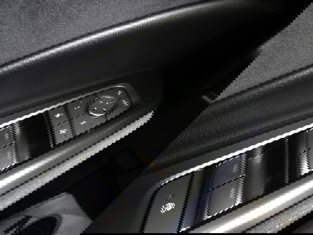 Lexus LBX usata a Treviso (16)