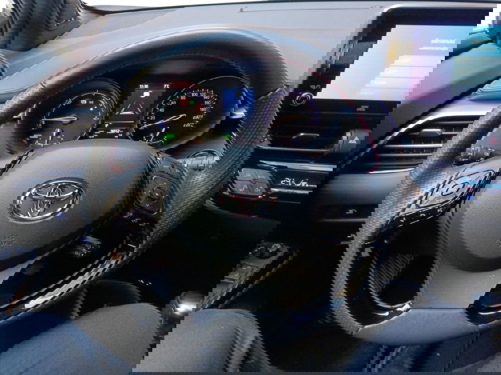 Toyota Toyota C-HR usata a Milano (13)