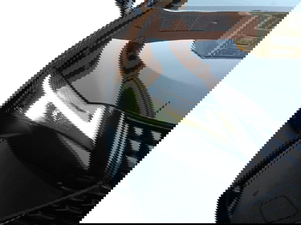 Lexus UX usata a Milano (10)