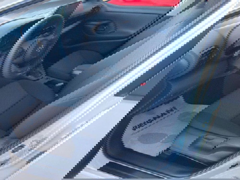 Mazda Mazda2 Hybrid nuova a Pavia (9)