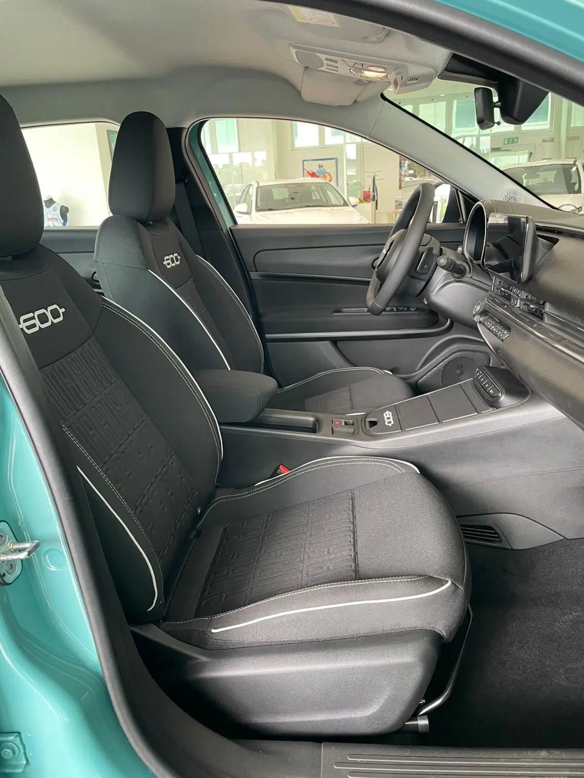 Fiat 600 nuova a Reggio Emilia (12)