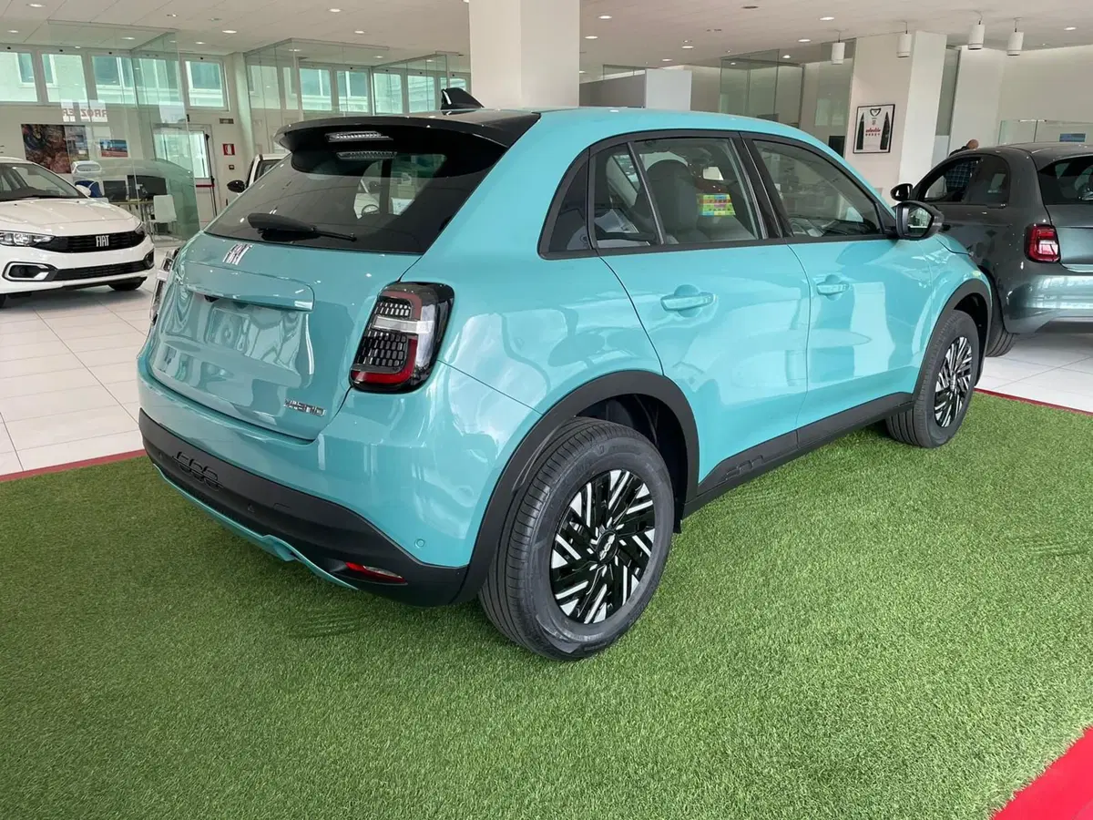 Fiat 600 nuova a Reggio Emilia (2)