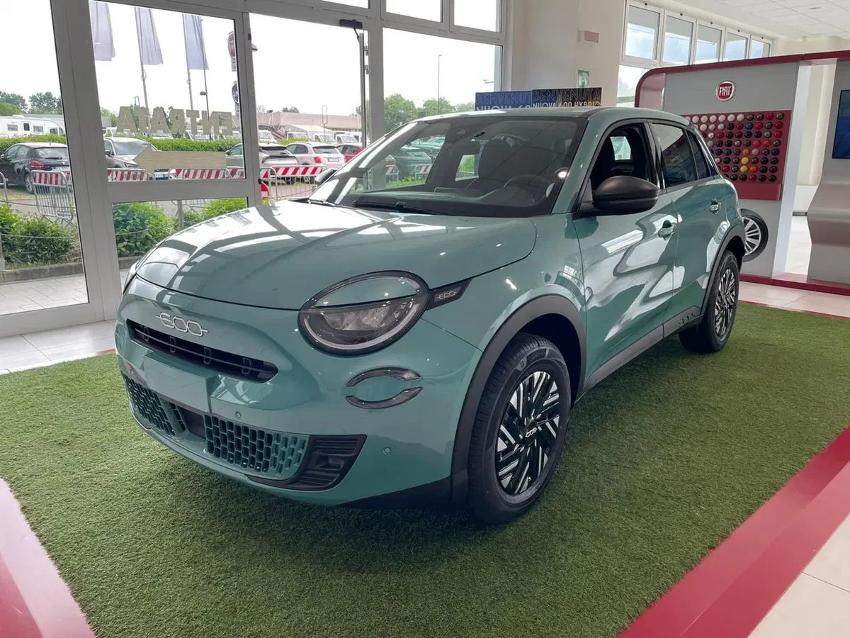 Fiat 600 nuova a Reggio Emilia (3)