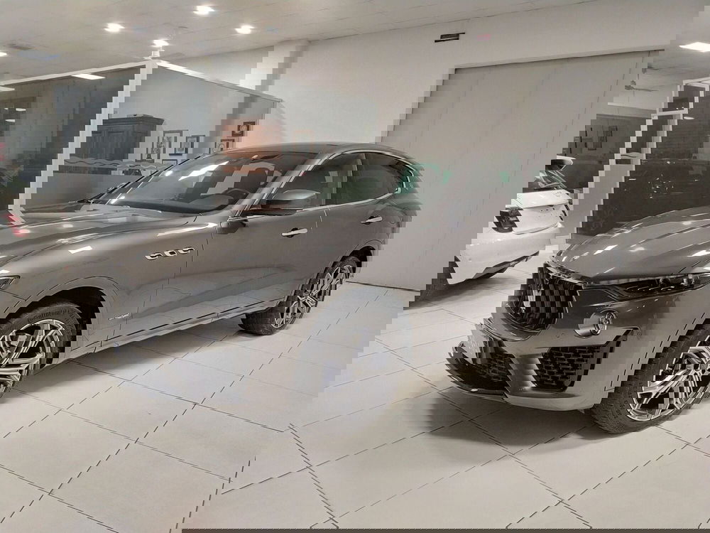 Maserati Levante usata a Reggio Emilia (3)