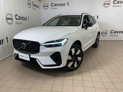 Volvo XC60 T6 Recharge AWD Plug-in Hybrid aut. Ultimate Dark del 2023 usata a Ferrara