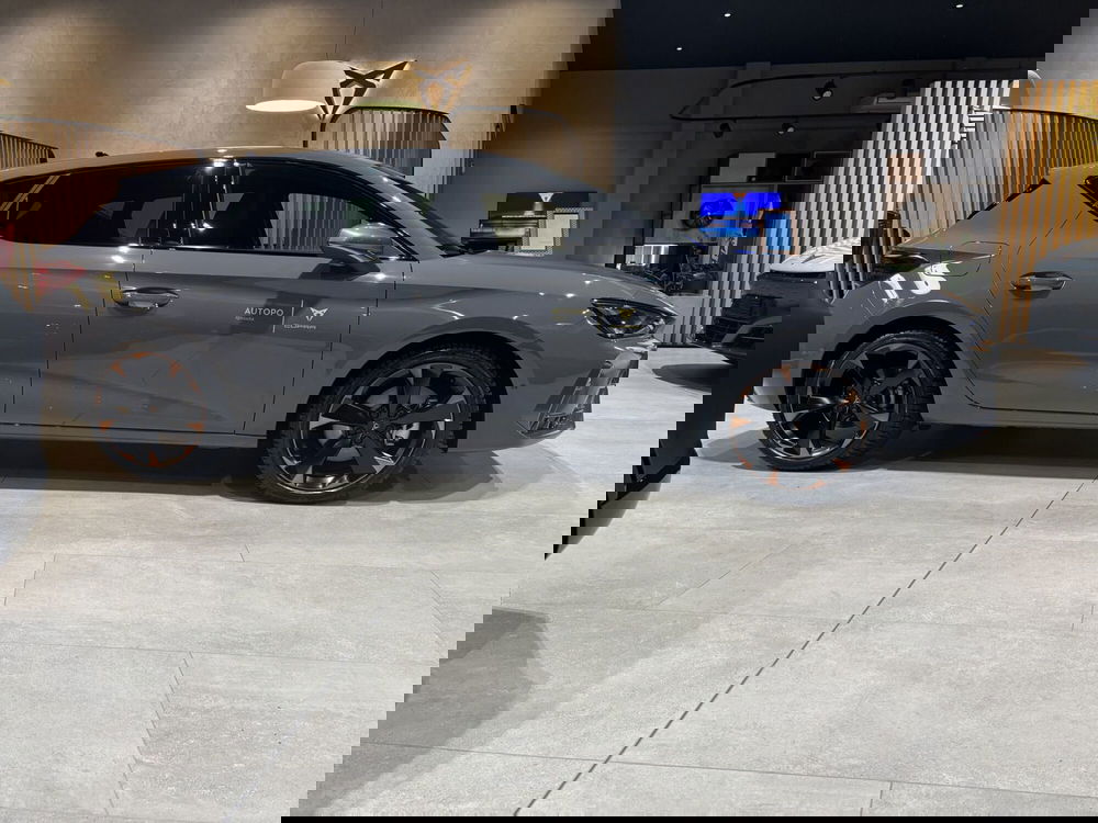 Cupra Leon nuova a Ferrara (4)