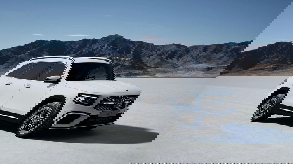 Mercedes-Benz GLB nuova a Pescara (3)