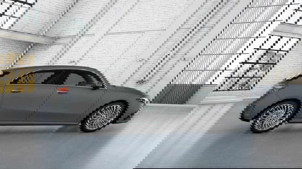 Mercedes-Benz Classe A nuova a Pescara (4)