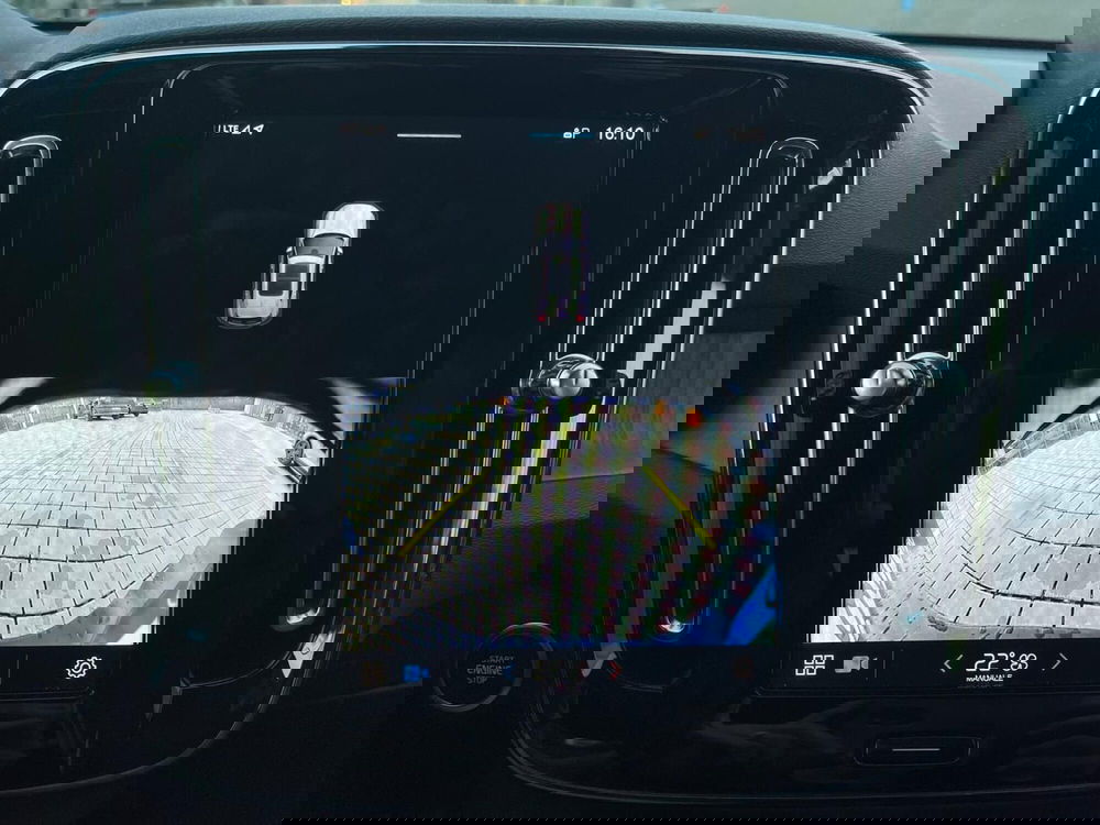 Volvo XC40 usata a Como (13)