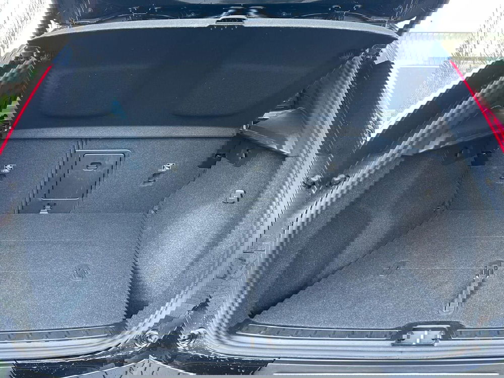 Volvo XC40 usata a Como (8)