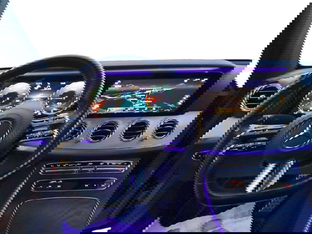 Mercedes-Benz Classe E usata a Salerno (14)