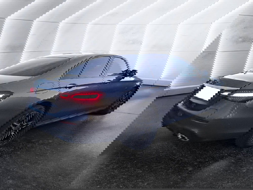 Mercedes-Benz Classe E usata a Salerno (6)