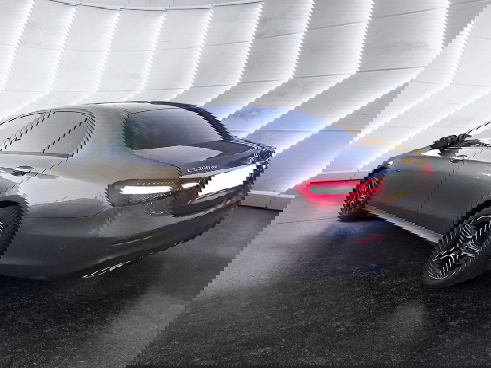 Mercedes-Benz Classe E usata a Salerno (7)