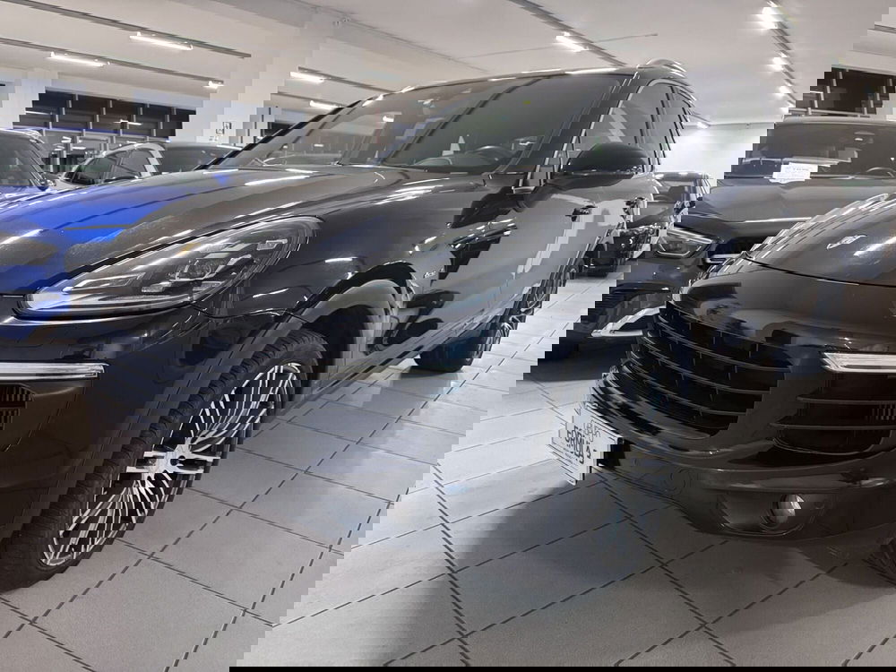Porsche Cayenne usata a Messina