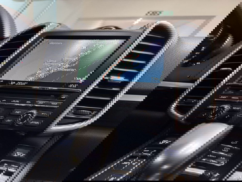 Porsche Cayenne usata a Messina (12)