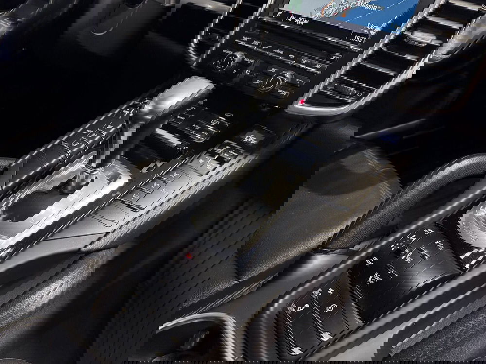 Porsche Cayenne usata a Messina (13)