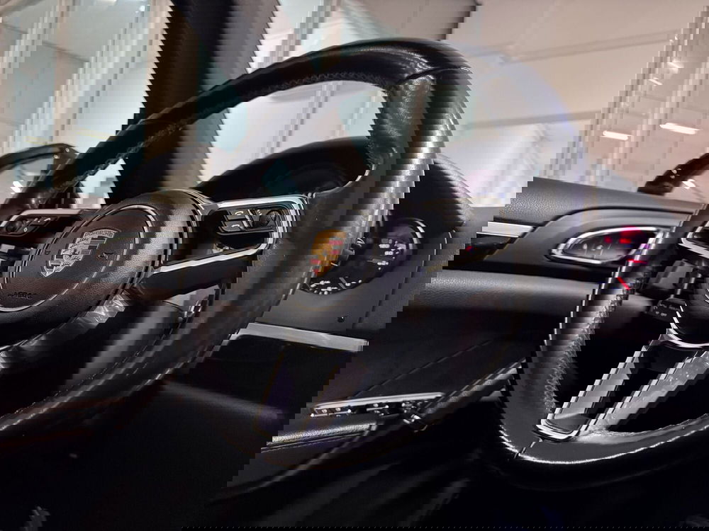 Porsche Cayenne usata a Messina (14)