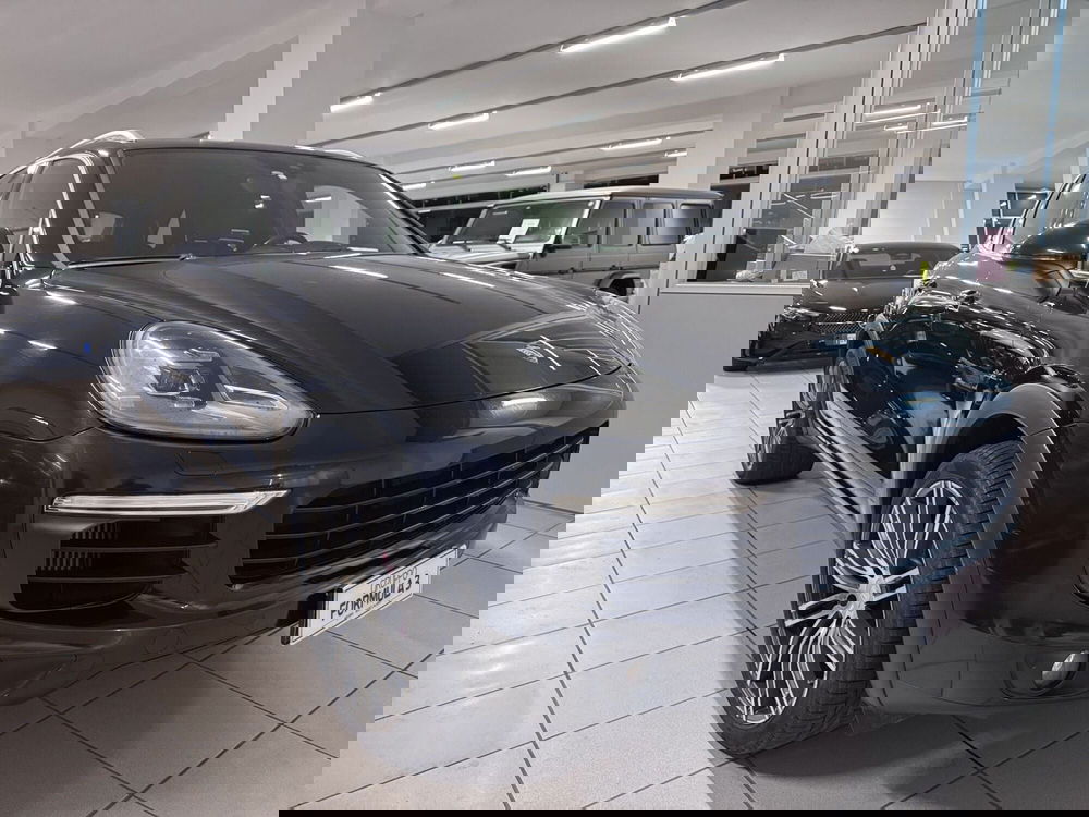 Porsche Cayenne usata a Messina (2)