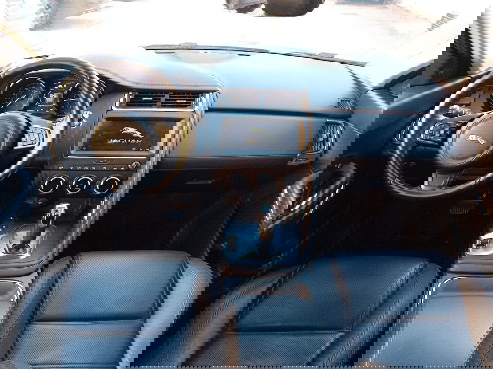 Jaguar E-Pace usata a Pordenone (14)