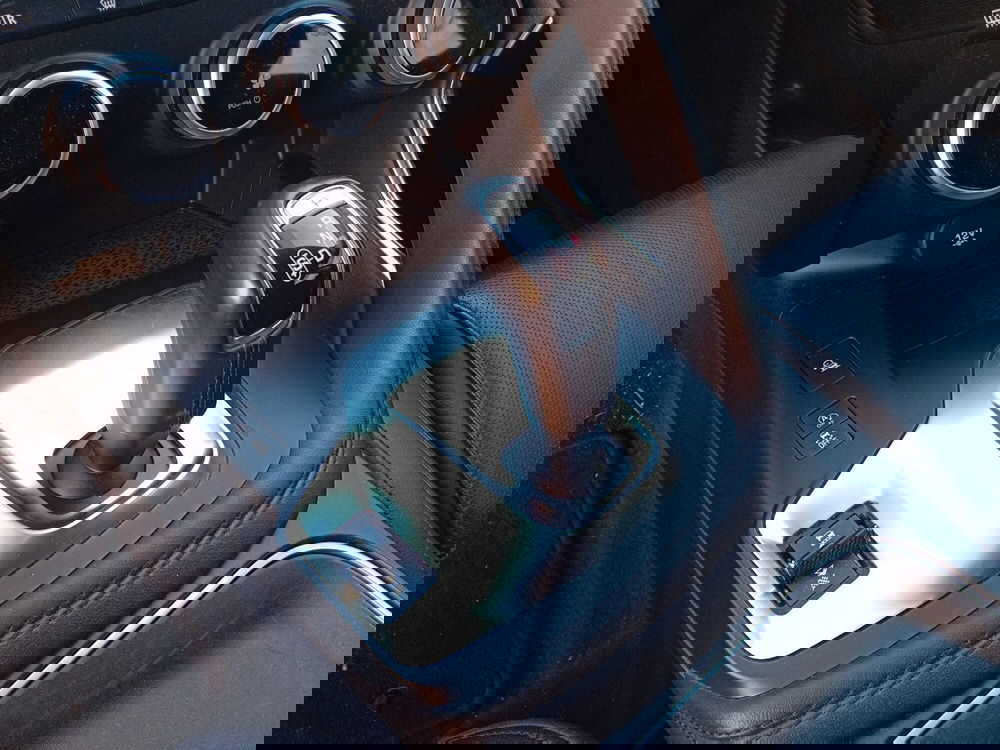 Jaguar E-Pace usata a Pordenone (15)