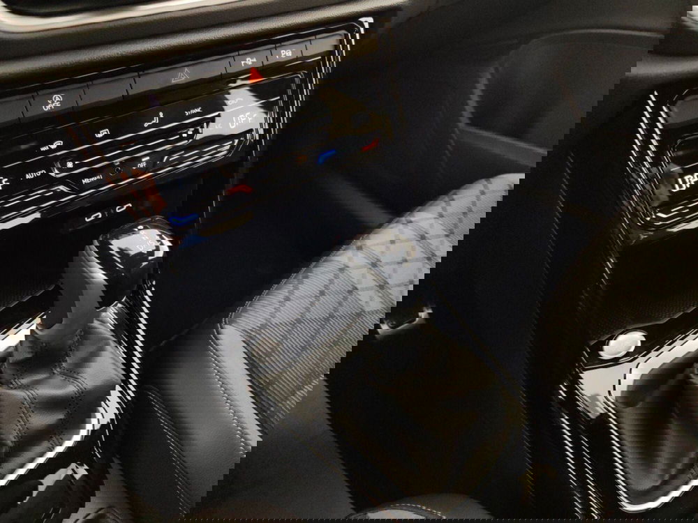 Volkswagen T-Roc nuova a Massa-Carrara (11)