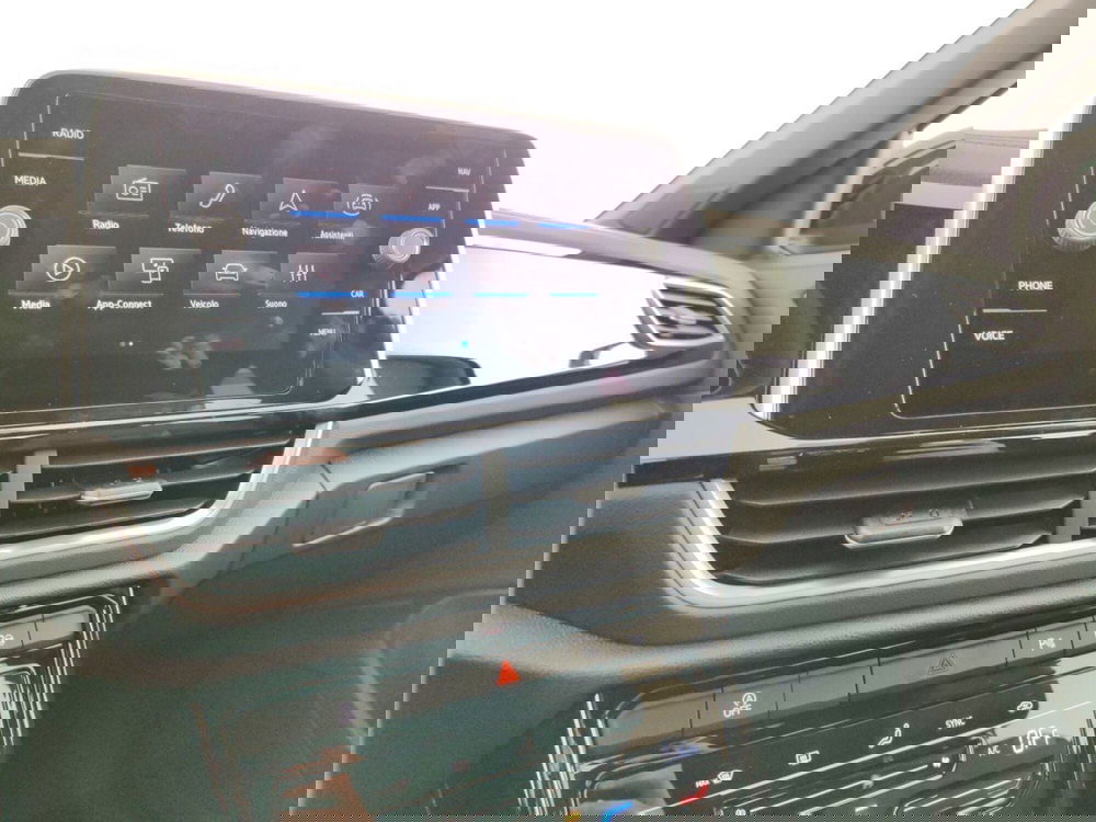 Volkswagen T-Roc nuova a Massa-Carrara (12)