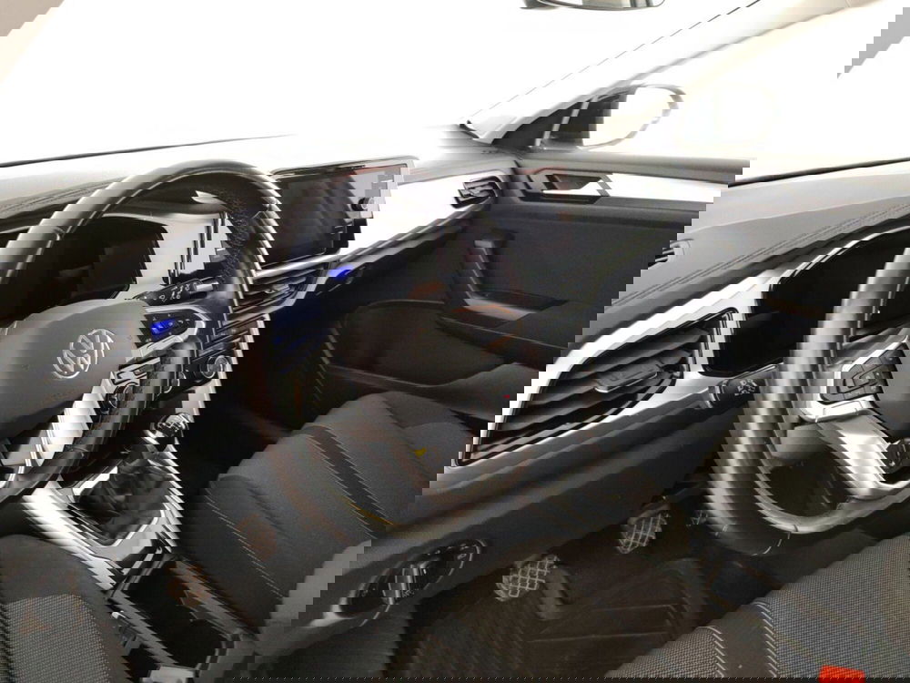 Volkswagen T-Roc usata a Massa-Carrara (8)