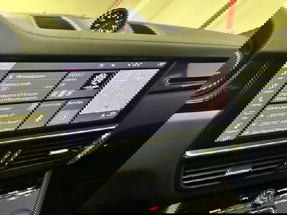 Porsche Cayenne usata a Cuneo (16)