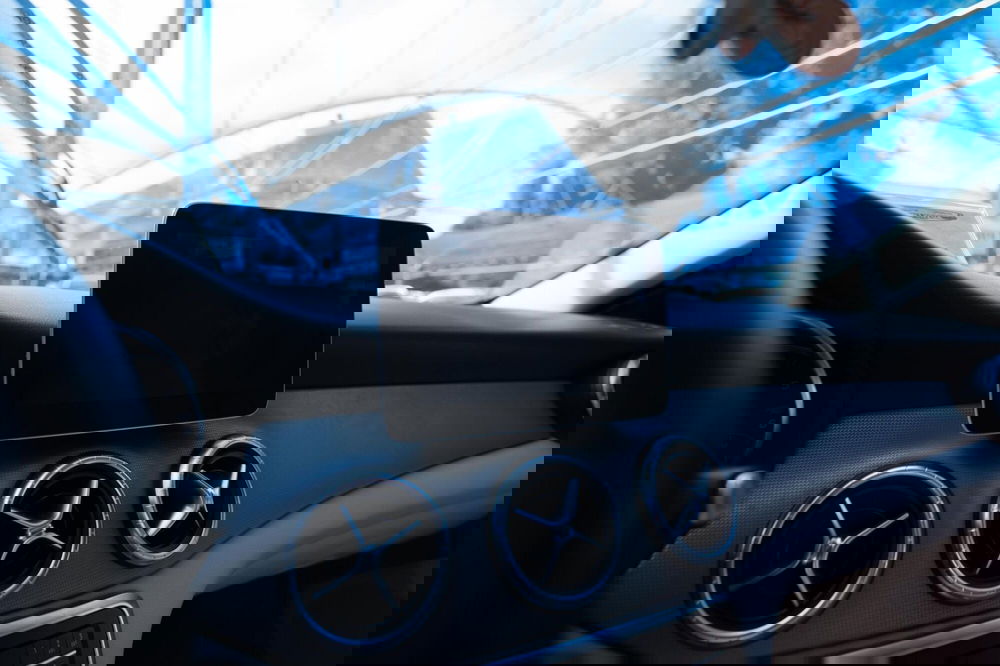 Mercedes-Benz CLA Shooting Brake usata a Torino (9)