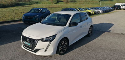 Peugeot 208 PureTech 75 Stop&amp;Start 5 porte Allure del 2023 usata a Buggiano