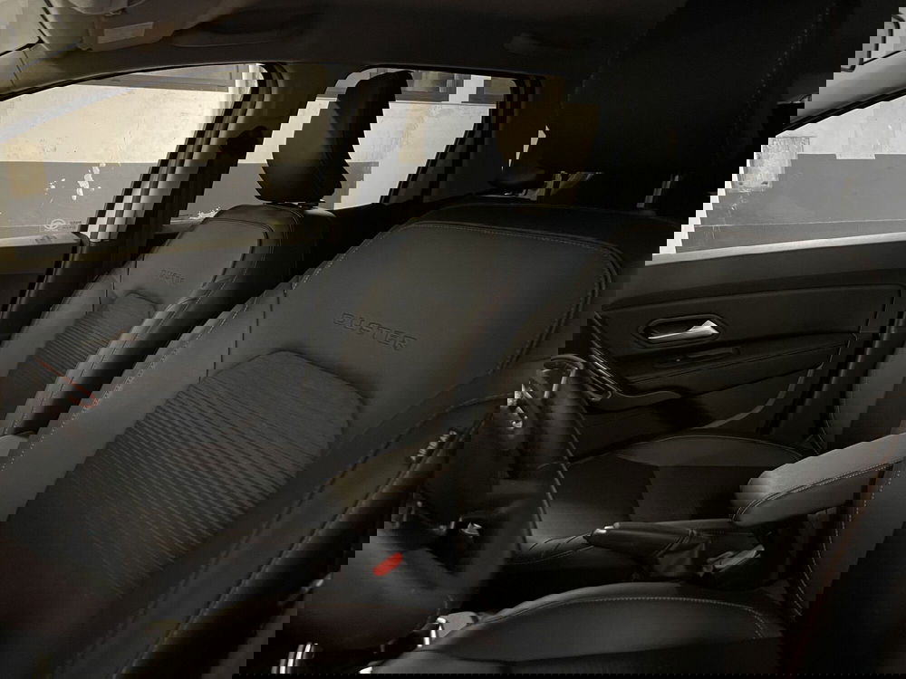 Dacia Duster usata a Milano (11)