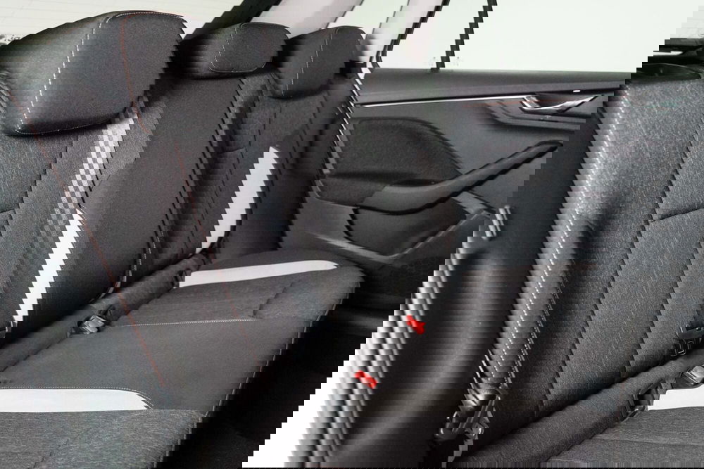 Skoda Kamiq usata a Varese (13)